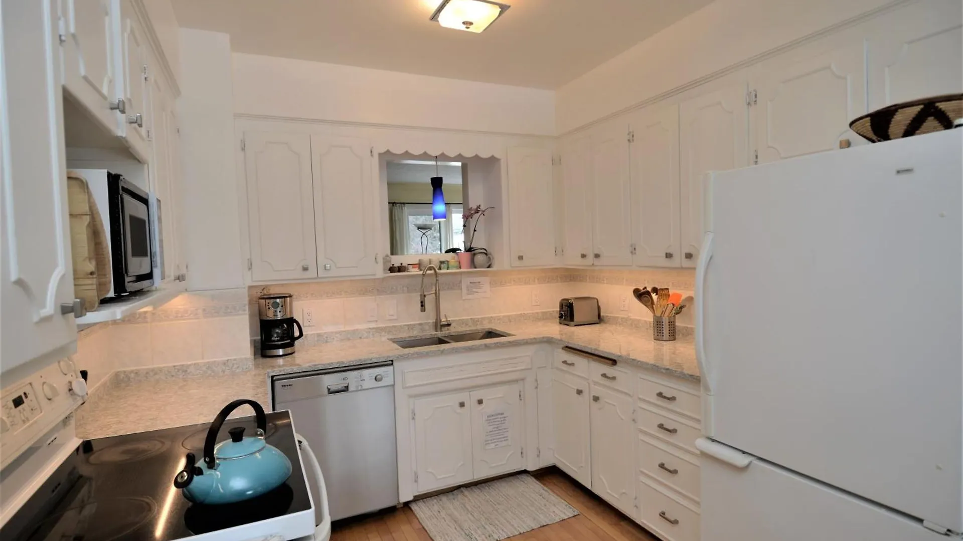 Kwatera prywatna U Of A Homestay, Trails & Whyte Ave Edmonton